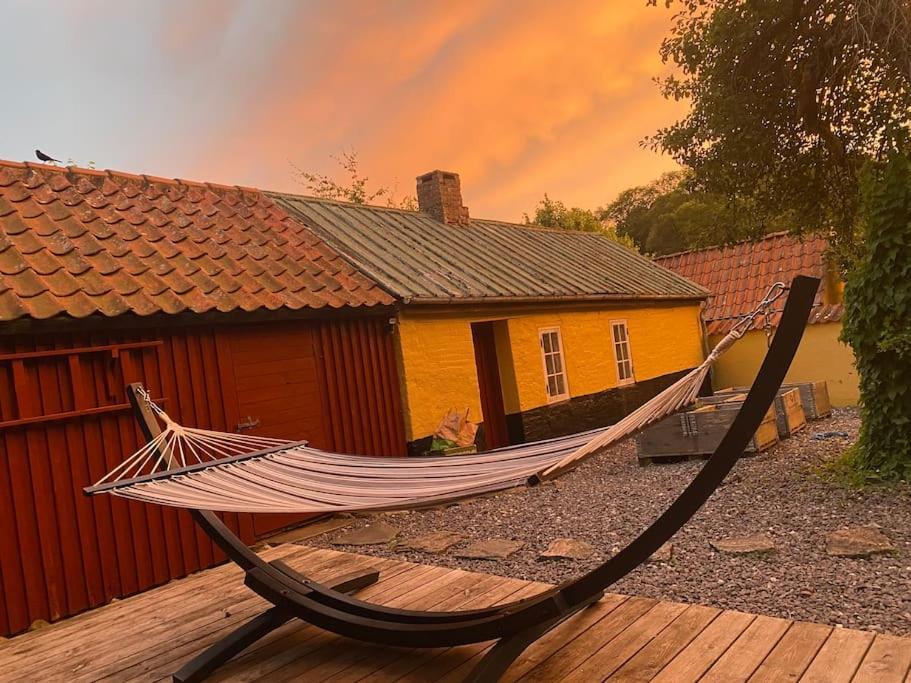 Idyllisk, Historisk Byhus Ved Fjorden I Mariager Luaran gambar